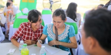 Người trẻ nên đầu tư căn hộ, đất nền diện tích nhỏ