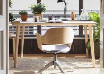 Sự nghiệp thăng tiến nhờ chọn bàn làm việc hợp mệnh