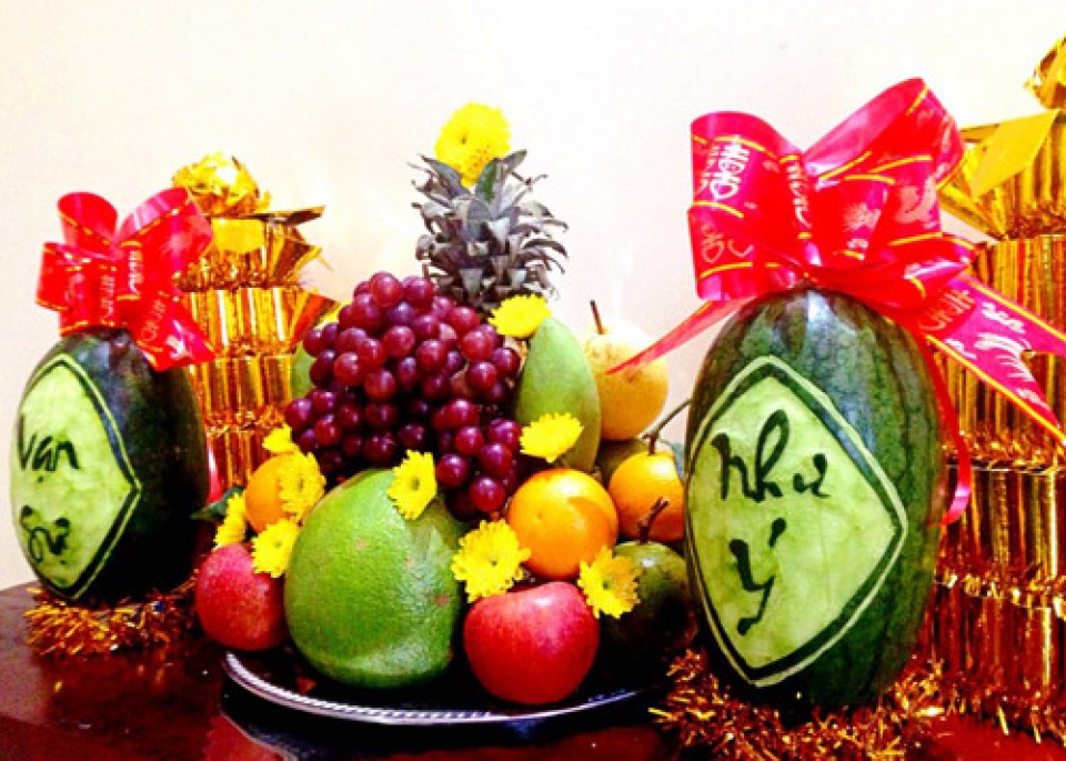 Bài trí bàn thờ hợp phong thủy đón Tết (P4): Bày mâm ngũ quả bày mâm ngũ quả ngày tết